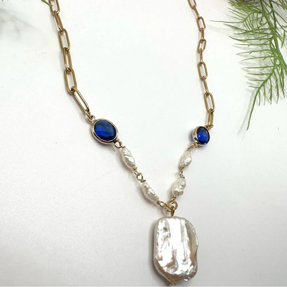 NEW⚜️Freshwater Baroque Pearl & Sapphire Crystal Necklace - Picture 4 of 7